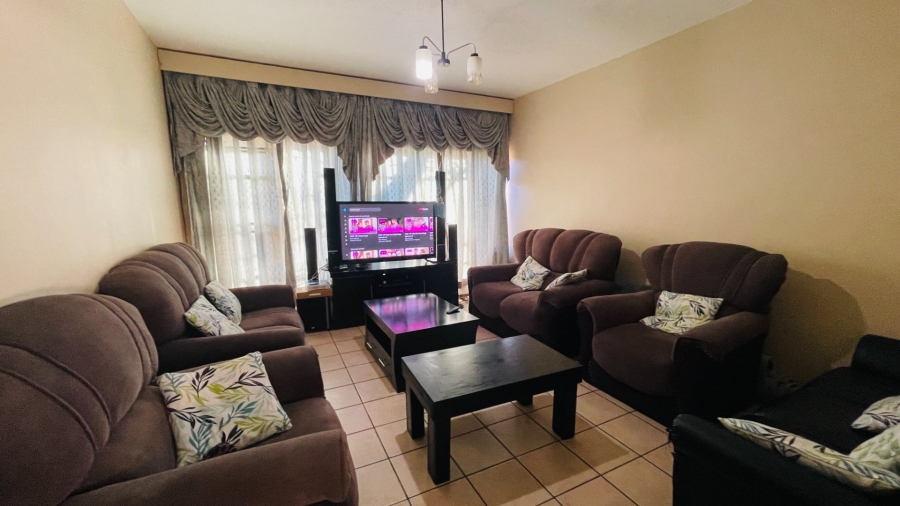 2 Bedroom Property for Sale in Potchefstroom South North West